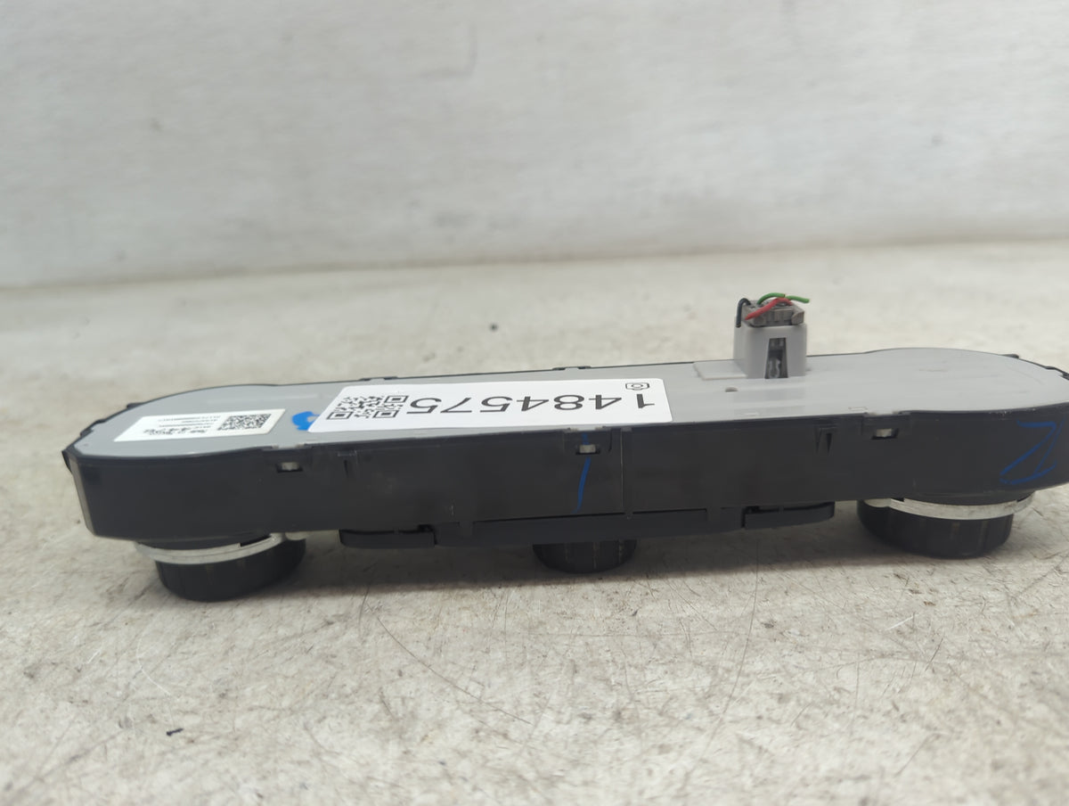 2017 Chevrolet Silverado 1500 Information Radio Display Screen 1484575 - Oemusedautoparts1.com