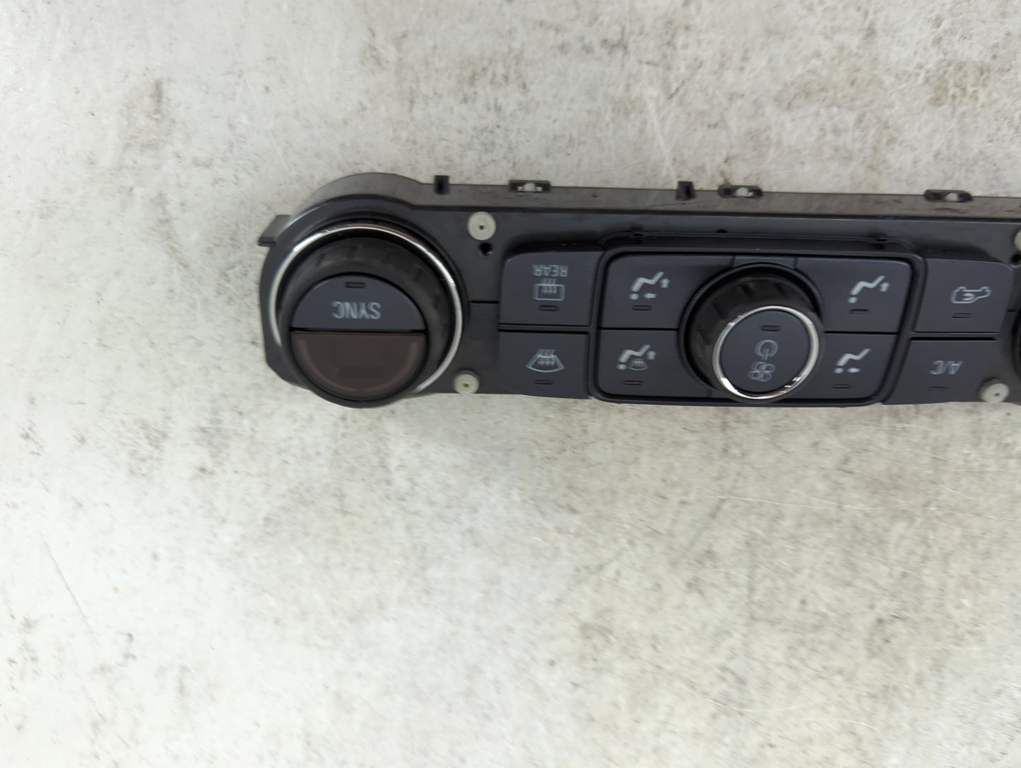 2014-2019 Chevrolet Silverado 1500 Climate Control Module Temperature AC/Heater Replacement P/N:8416 4476 81S372982 Fits OEM