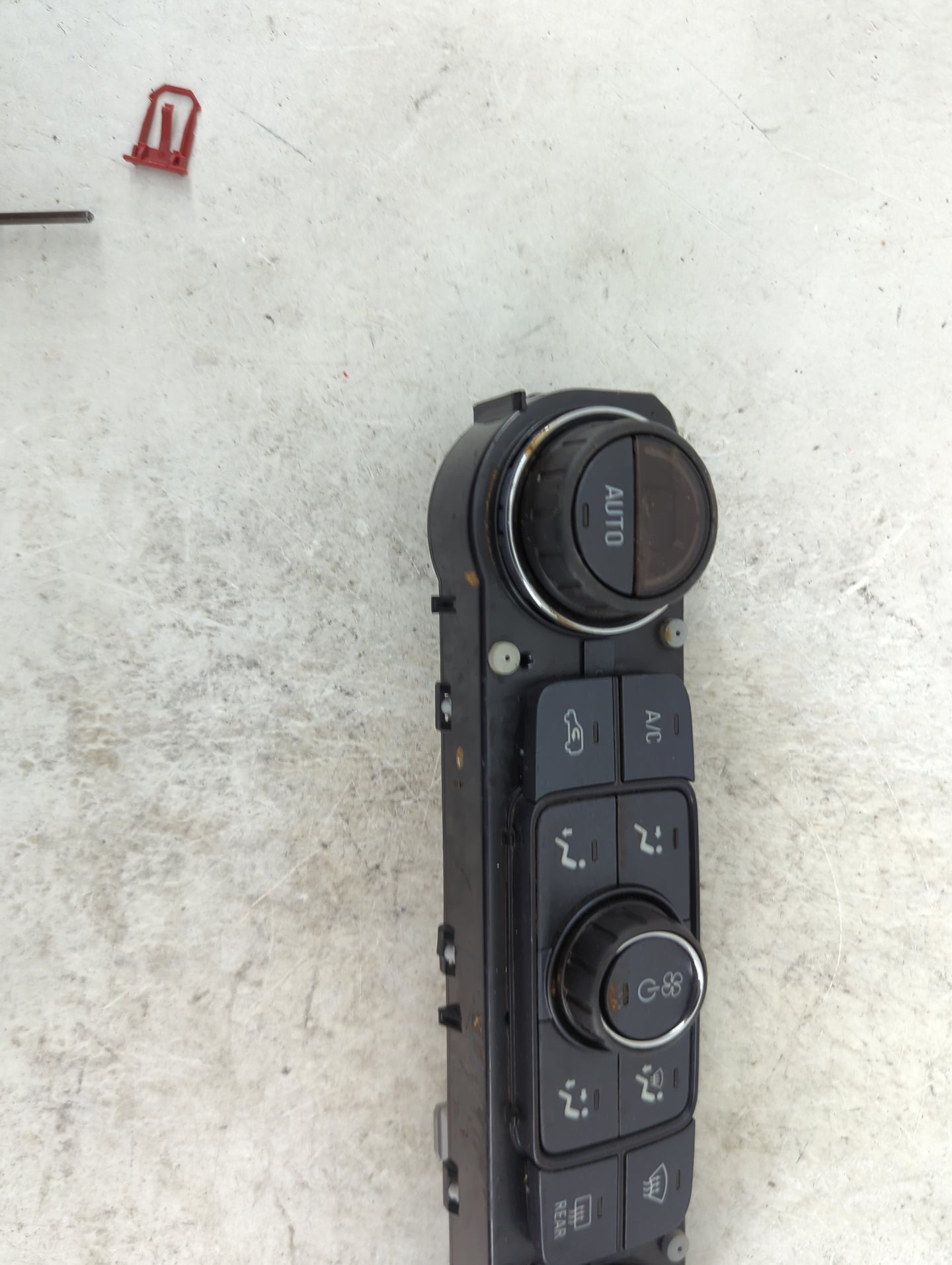 2014-2019 Chevrolet Silverado 1500 Climate Control Module Temperature AC/Heater Replacement P/N:84164476 815372982 Fits OEM 