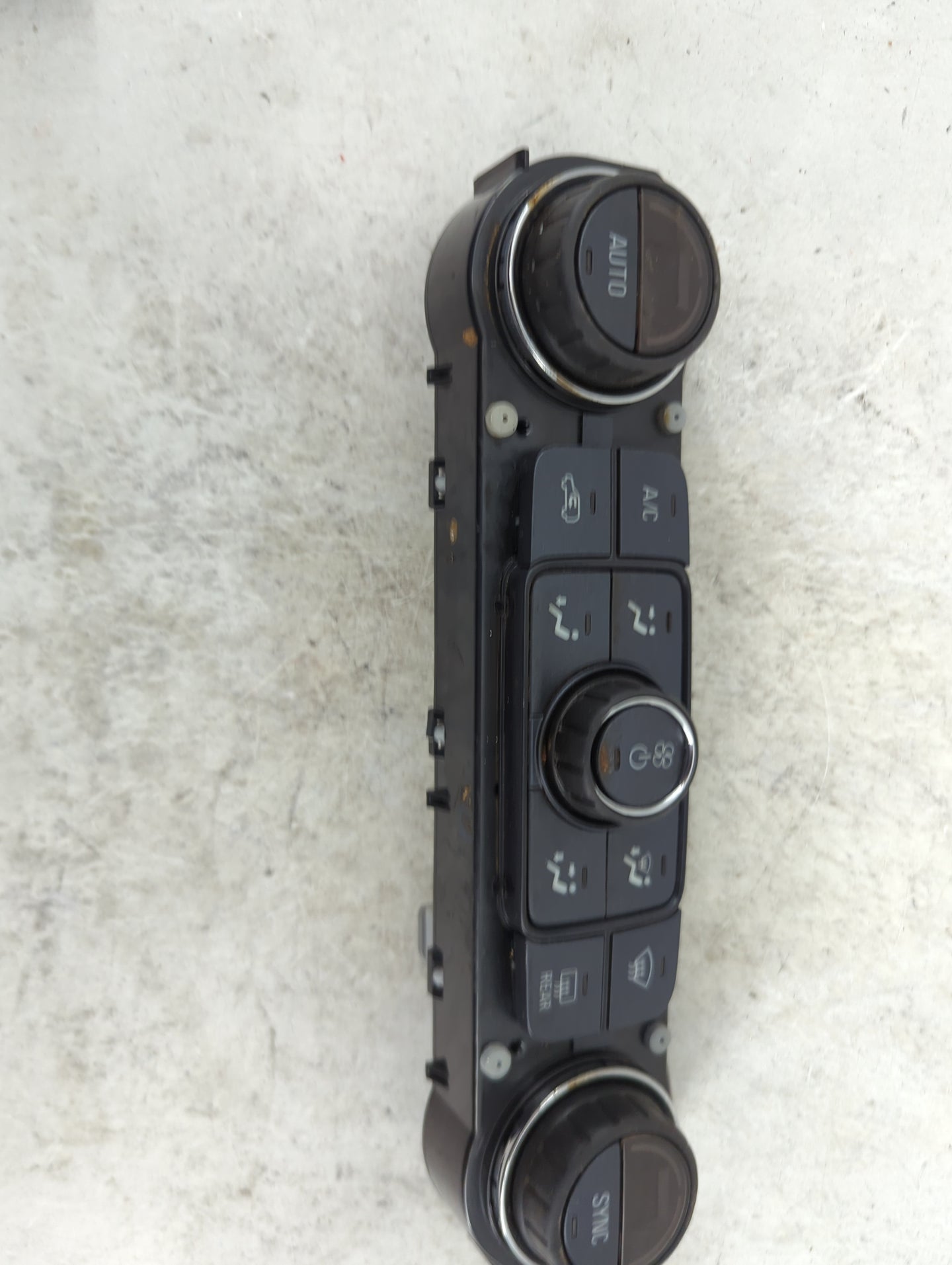 2014-2019 Chevrolet Silverado 1500 Climate Control Module Temperature AC/Heater Replacement P/N:84164476 815372982 Fits OEM 