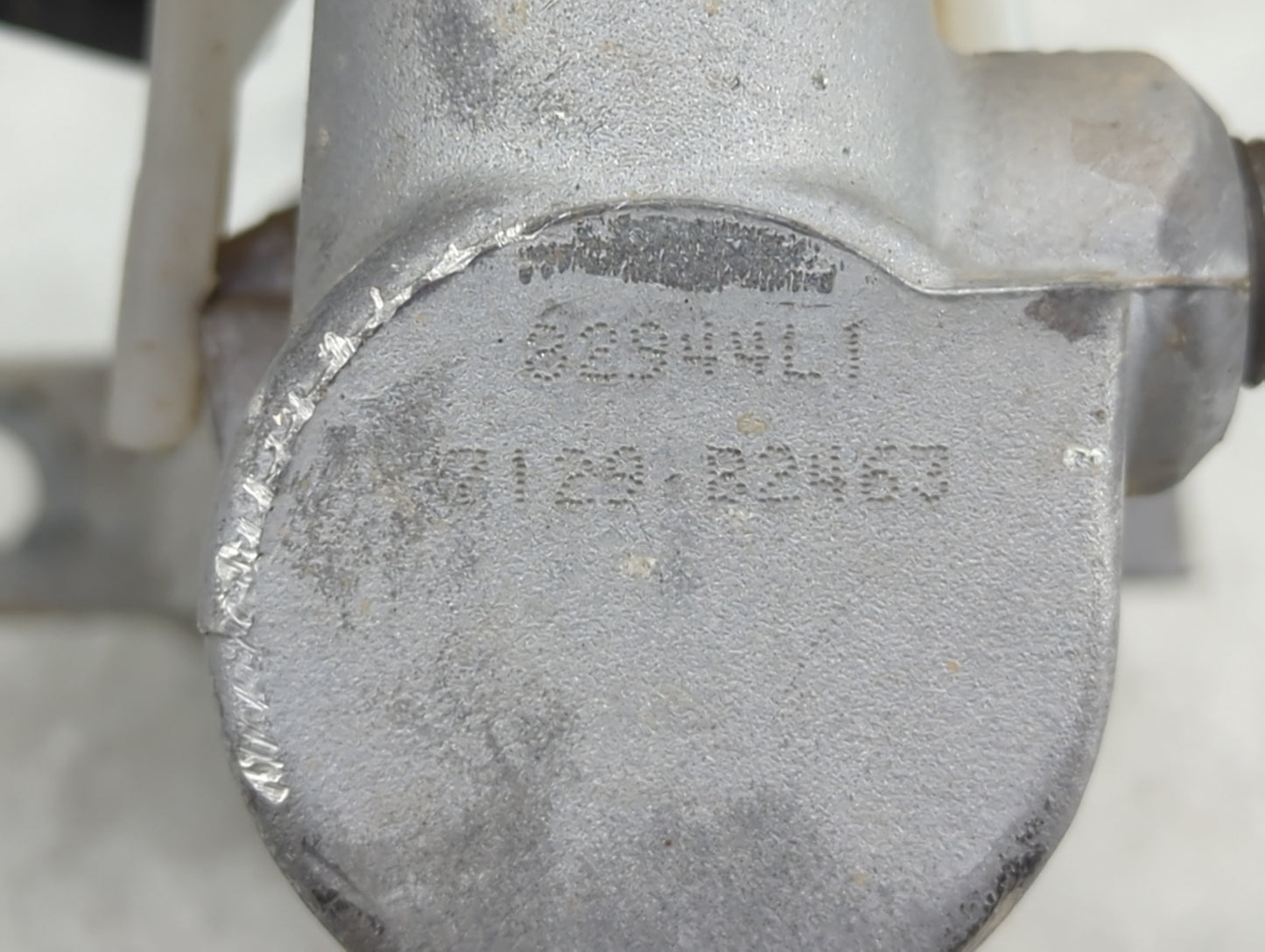 2014-2019 Chevrolet Silverado 1500 Brake Master Cylinder 1489188 - Oemusedautoparts1.com