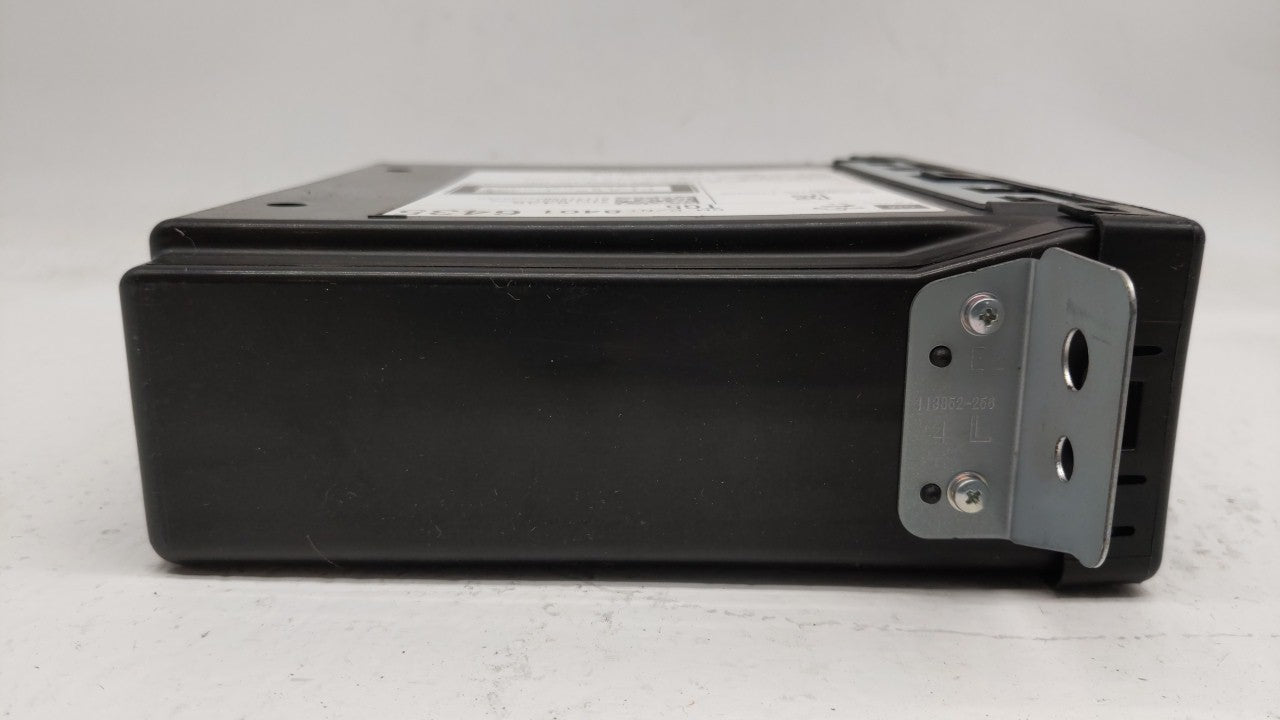 2015-2019 Chevrolet Silverado 1500 Radio AM FM Cd Player Receiver Replacement P/N:13594481 84016435 Fits OEM Used Auto Parts