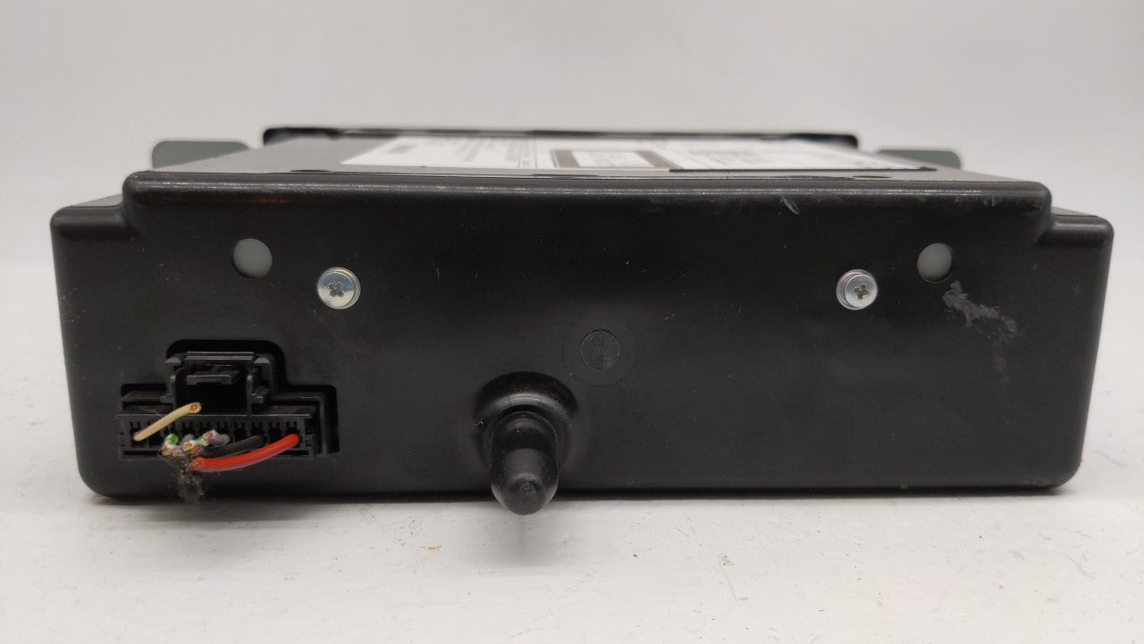 2015-2019 Chevrolet Silverado 1500 Radio AM FM Cd Player Receiver Replacement P/N:13594481 84016435 Fits OEM Used Auto Parts