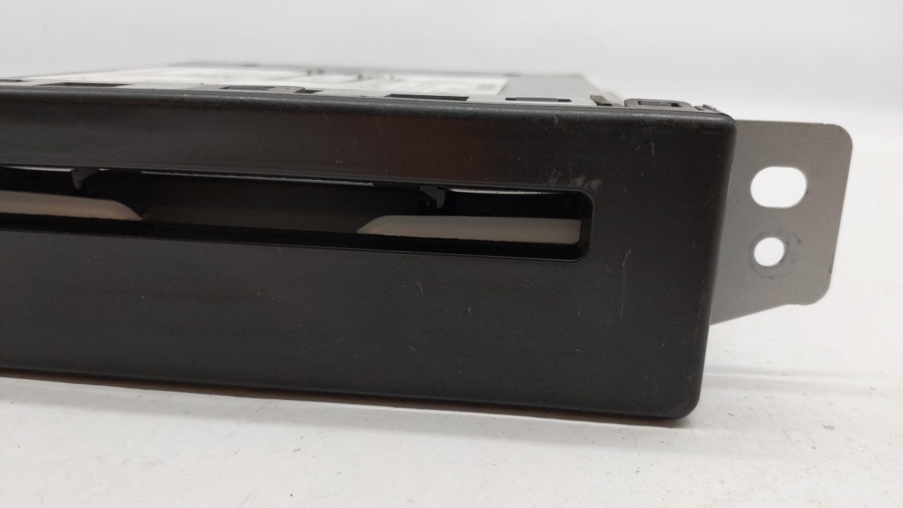 2015-2019 Chevrolet Silverado 1500 Radio AM FM Cd Player Receiver Replacement P/N:13594481 84016435 Fits OEM Used Auto Parts