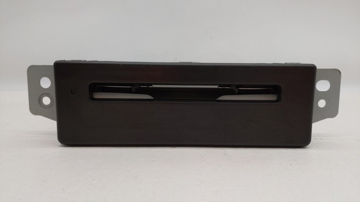 2015-2019 Chevrolet Silverado 1500 Am Fm Cd Player Radio Receiver 258238 - Oemusedautoparts1.com