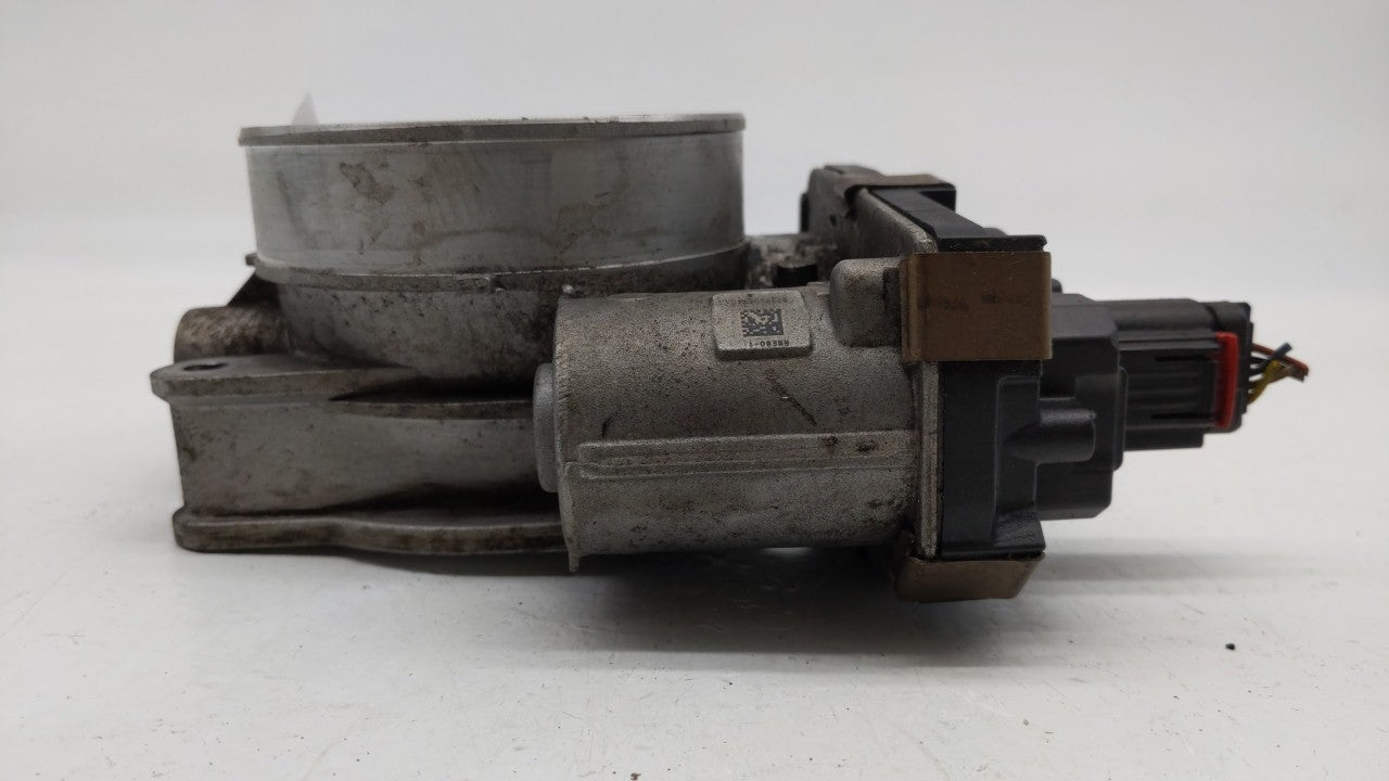 2014-2019 Chevrolet Silverado 1500 Throttle Body P/N:12678224 12617792 Fits Fits 2014 2015 2016 2017 2018 2019 OEM Used Auto