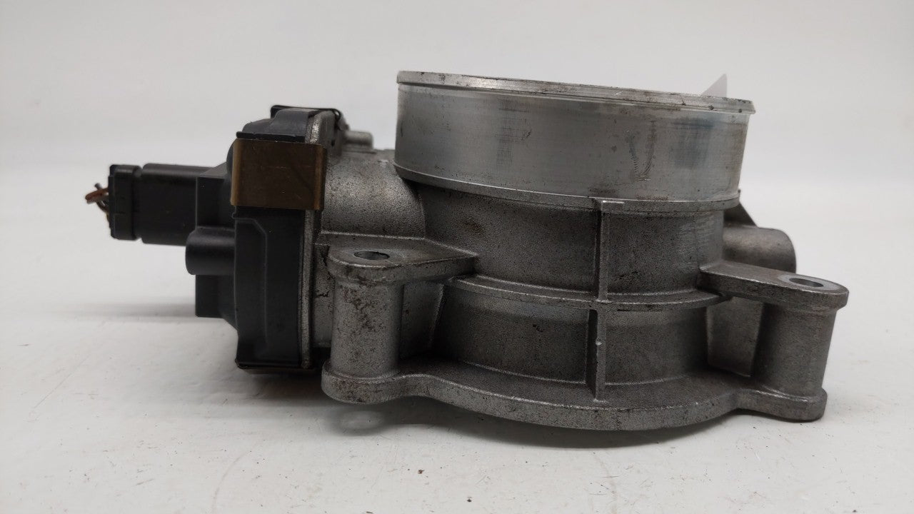 2014-2019 Chevrolet Silverado 1500 Throttle Body P/N:12678224 12617792 Fits Fits 2014 2015 2016 2017 2018 2019 OEM Used Auto
