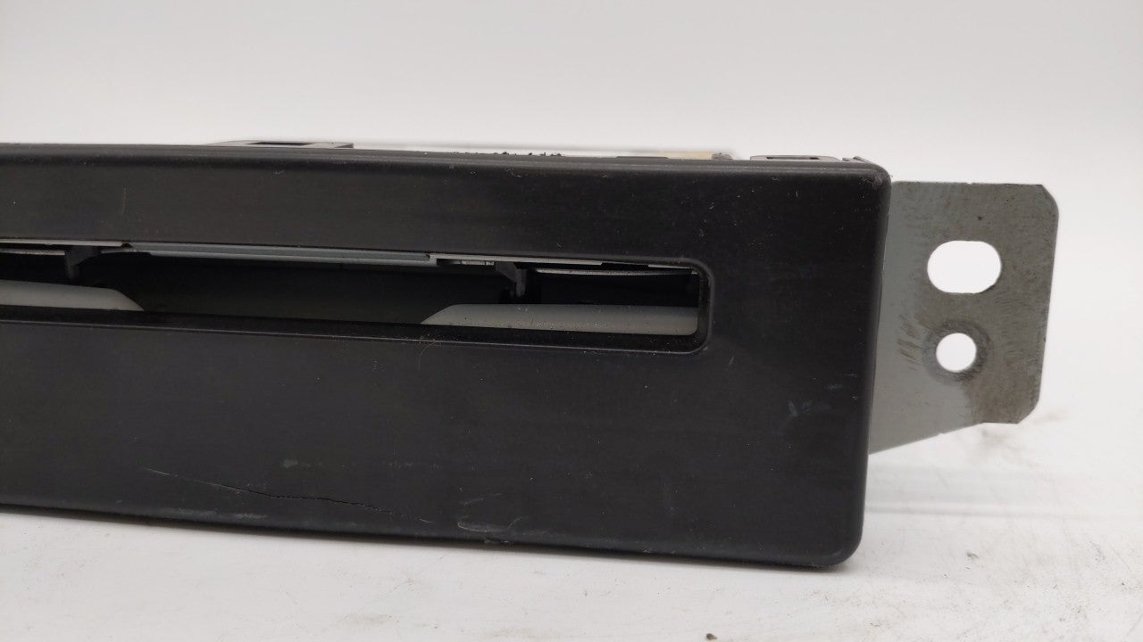 2015-2019 Chevrolet Silverado 1500 Radio AM FM Cd Player Receiver Replacement P/N:13594481 84016435 Fits OEM Used Auto Parts