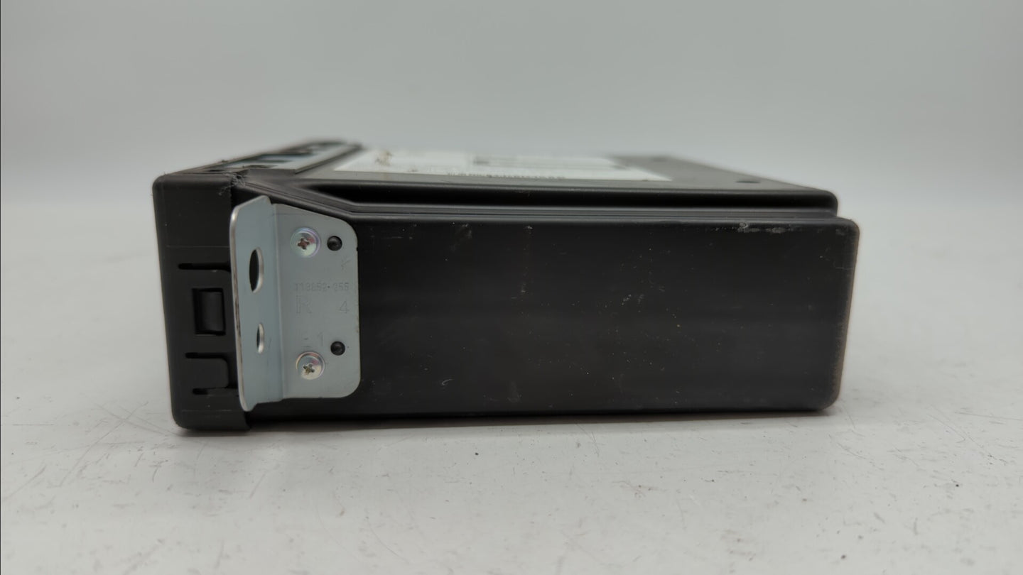 2015-2019 Chevrolet Silverado 1500 Radio AM FM Cd Player Receiver Replacement P/N:13594481 84016435 Fits OEM Used Auto Parts