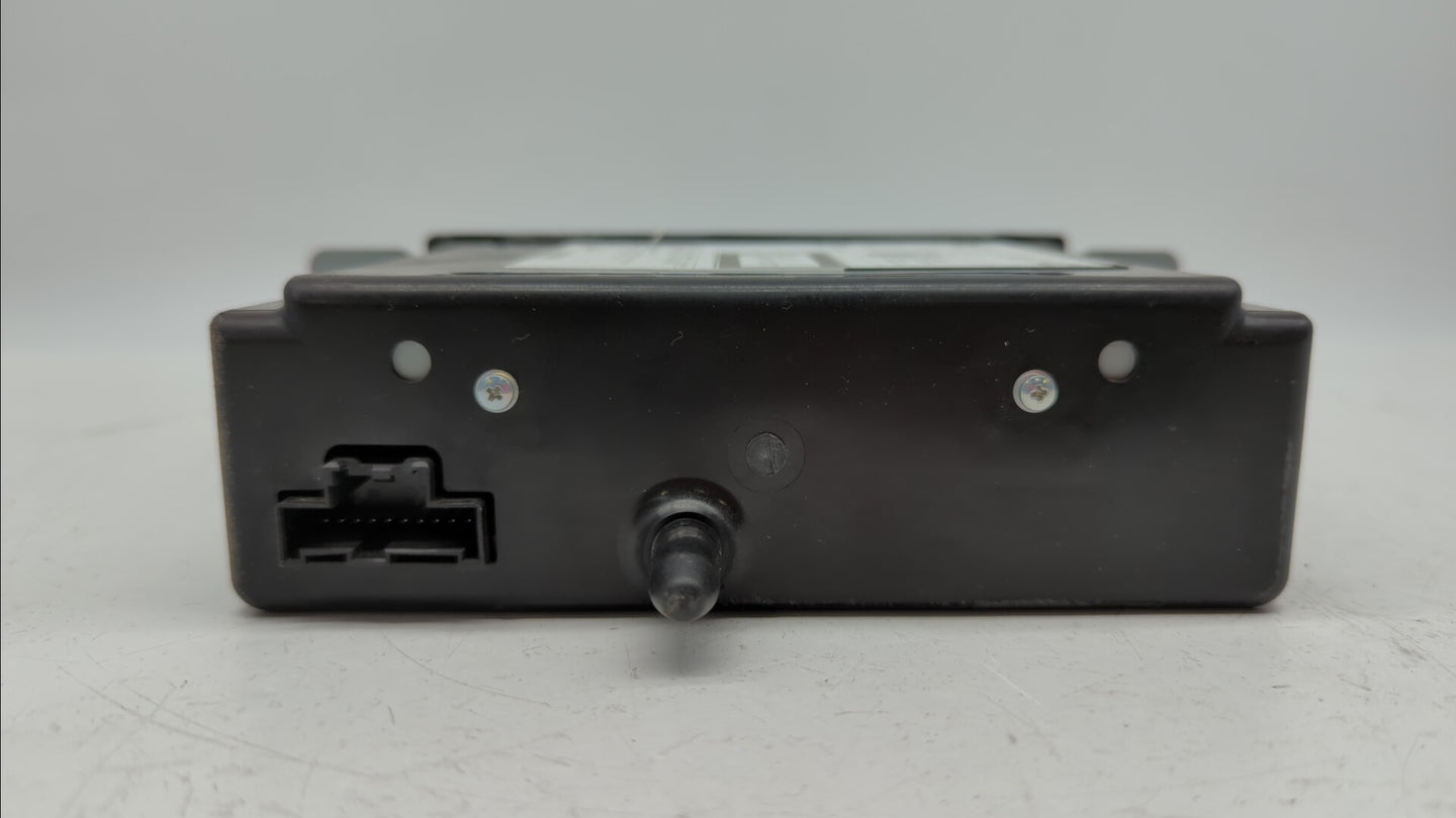 2015-2019 Chevrolet Silverado 1500 Radio AM FM Cd Player Receiver Replacement P/N:13594481 84016435 Fits OEM Used Auto Parts