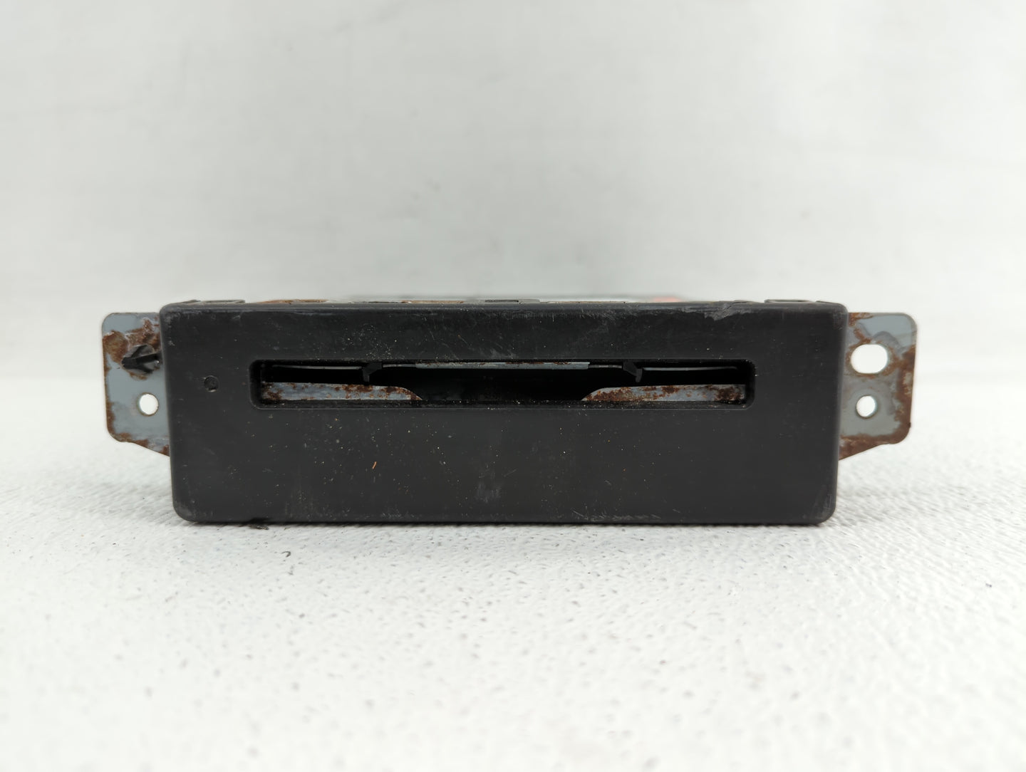2015-2019 Chevrolet Silverado 1500 Am Fm Cd Player Radio Receiver - Oemusedautoparts1.com