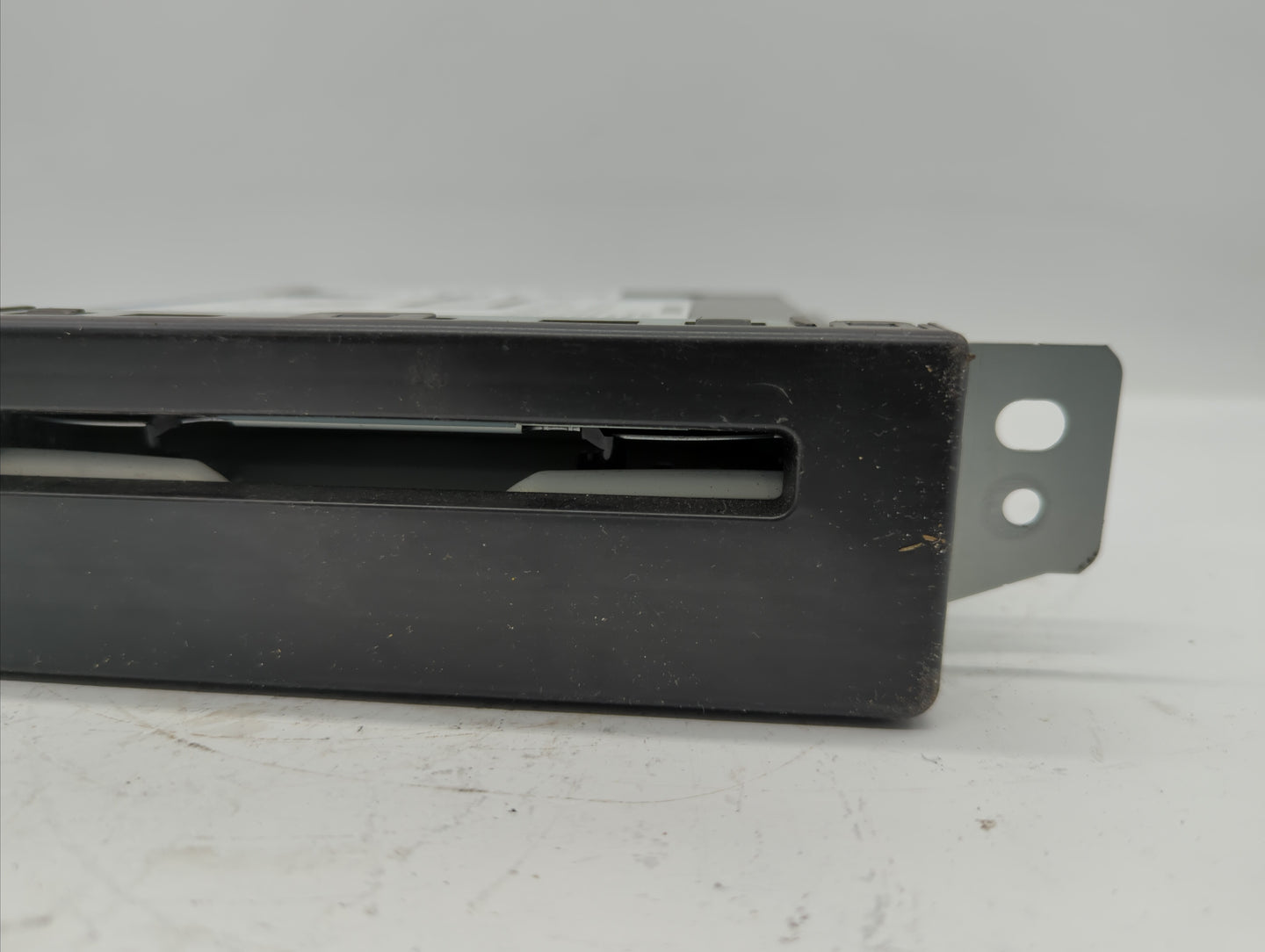 2015-2019 Chevrolet Silverado 1500 Radio AM FM Cd Player Receiver Replacement P/N:13594481 84016435 Fits OEM Used Auto Parts