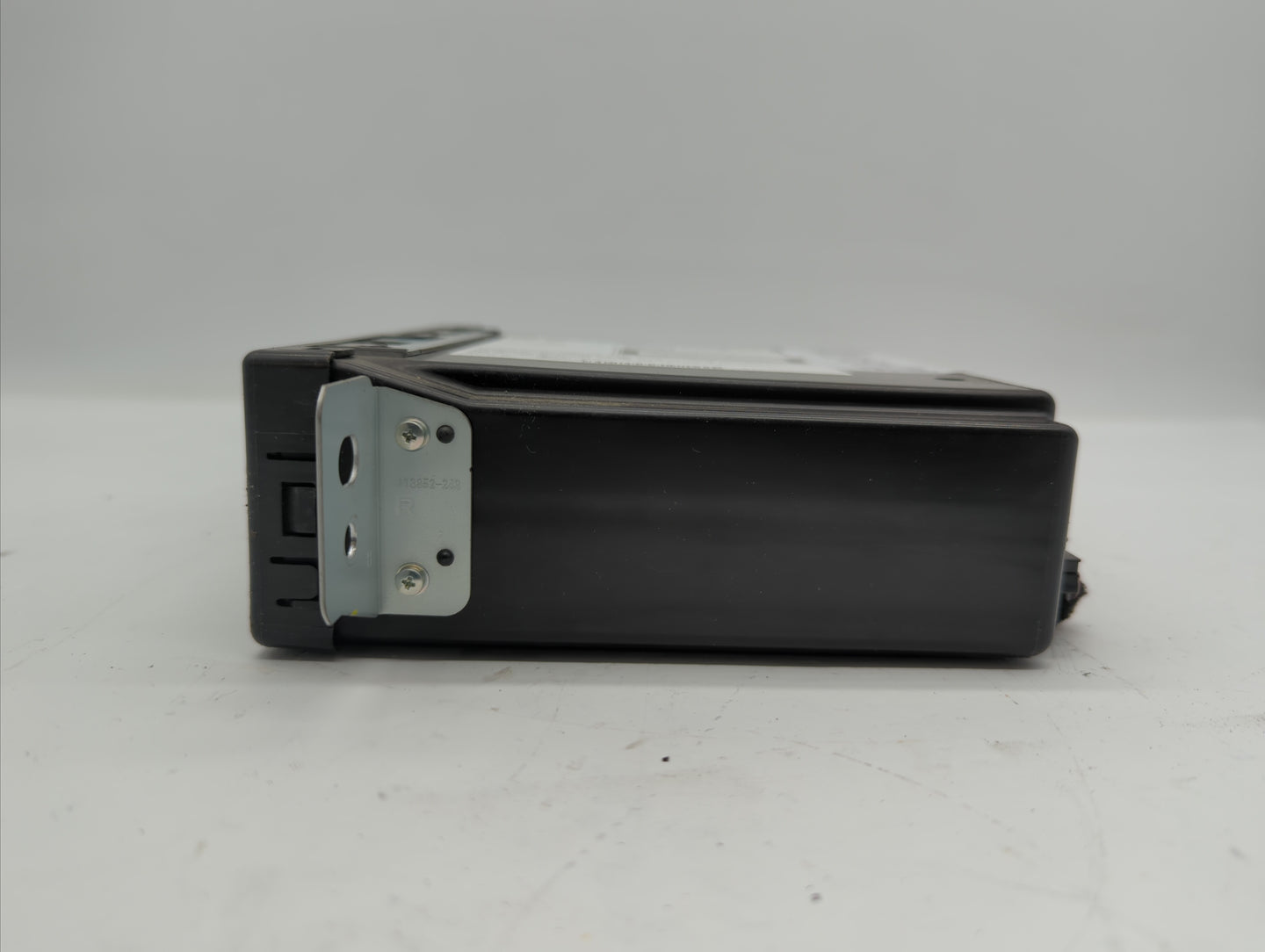 2015-2019 Chevrolet Silverado 1500 Radio AM FM Cd Player Receiver Replacement P/N:13594481 84016435 Fits OEM Used Auto Parts