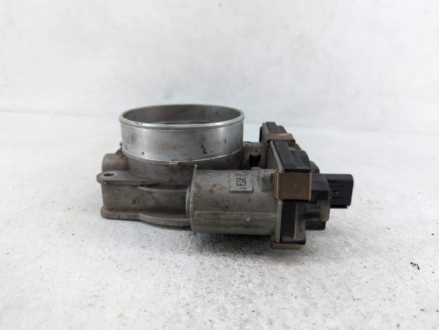 2014-2019 Chevrolet Silverado 1500 Throttle Body P/N:12617792 12678224 Fits Fits 2014 2015 2016 2017 2018 2019 OEM Used Auto
