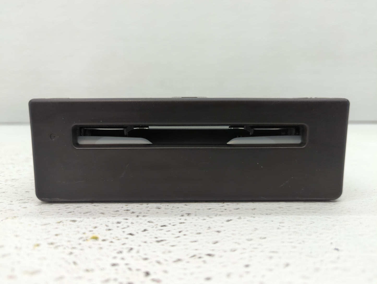 2017-2017 Chevrolet Silverado 1500 Am Fm Cd Player Radio Receiver - Oemusedautoparts1.com