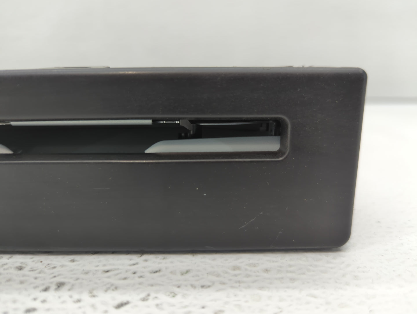 2017-2017 Chevrolet Silverado 1500 Am Fm Cd Player Radio Receiver - Oemusedautoparts1.com