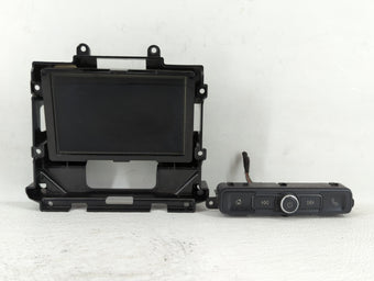 compare product Chevrolet Silverado 1500 Am Fm Cd Player Radio Receiver