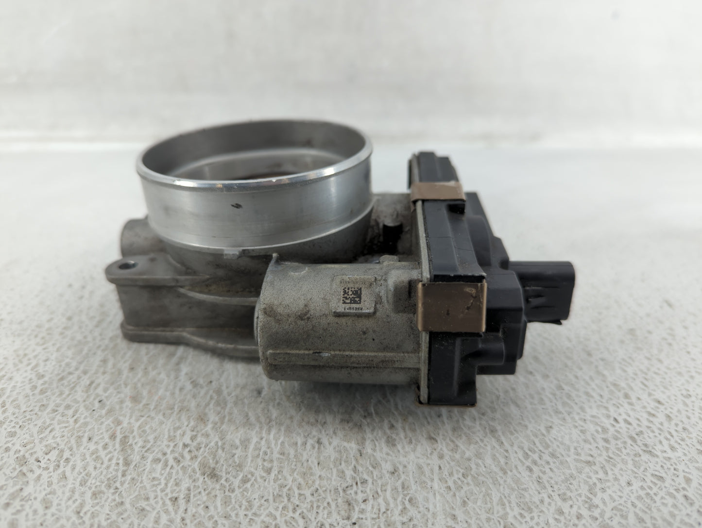 2014-2022 Chevrolet Silverado 1500 Throttle Body P/N:12617792 Fits Fits 2014 2015 2016 2017 2018 2019 2020 2021 2022 OEM Use