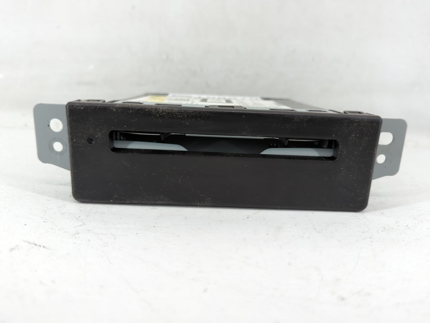 2015-2019 Chevrolet Silverado 1500 Am Fm Cd Player Radio Receiver - Oemusedautoparts1.com