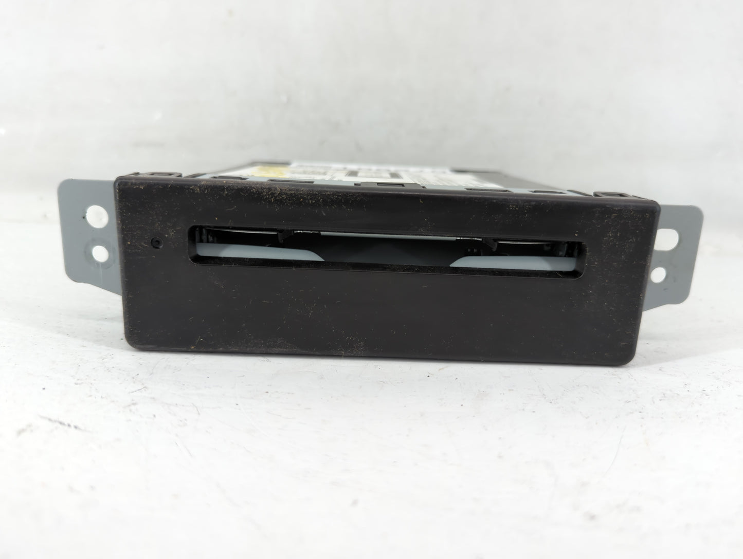 2015-2019 Chevrolet Silverado 1500 Am Fm Cd Player Radio Receiver - Oemusedautoparts1.com