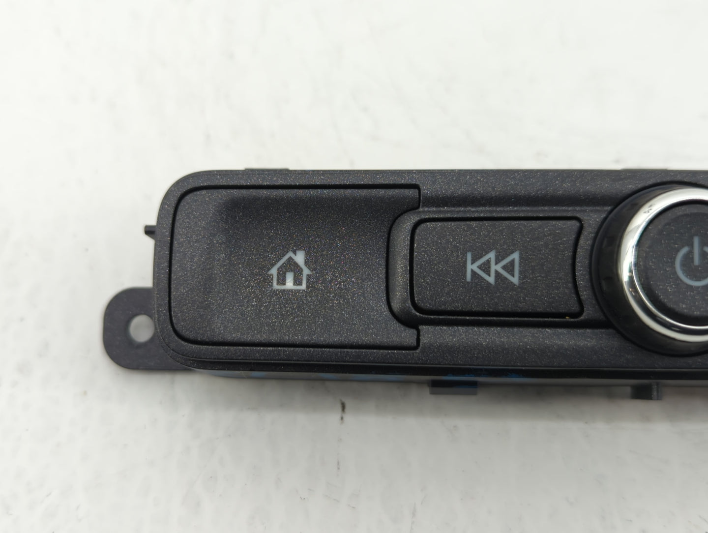 2016-2019 Chevrolet Silverado 1500 Radio AM FM Cd Player Receiver Replacement P/N:42516646 Fits Fits 2016 2017 2018 2019 OEM