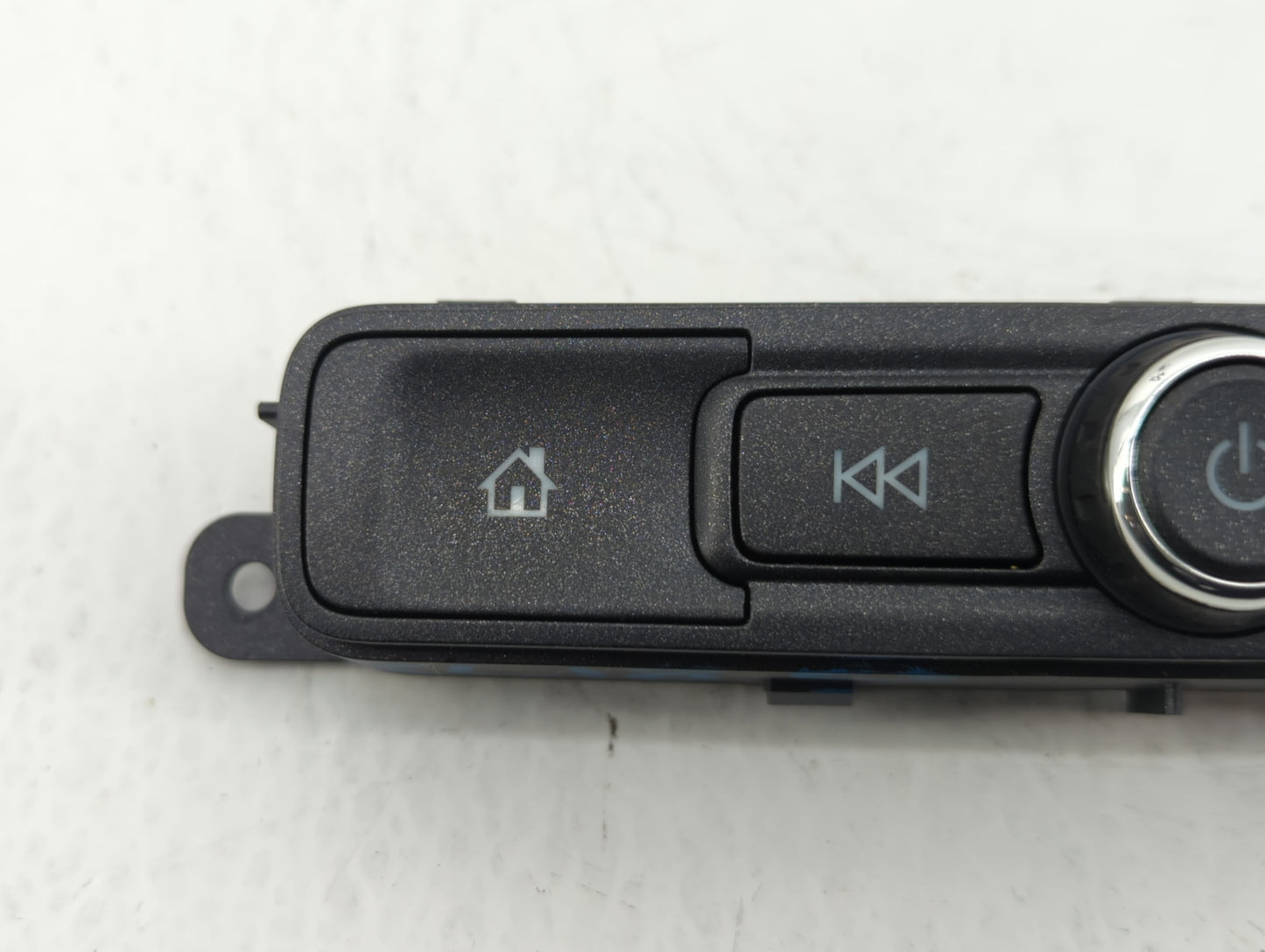 2016-2019 Chevrolet Silverado 1500 Radio AM FM Cd Player Receiver Replacement P/N:42516646 Fits Fits 2016 2017 2018 2019 OEM