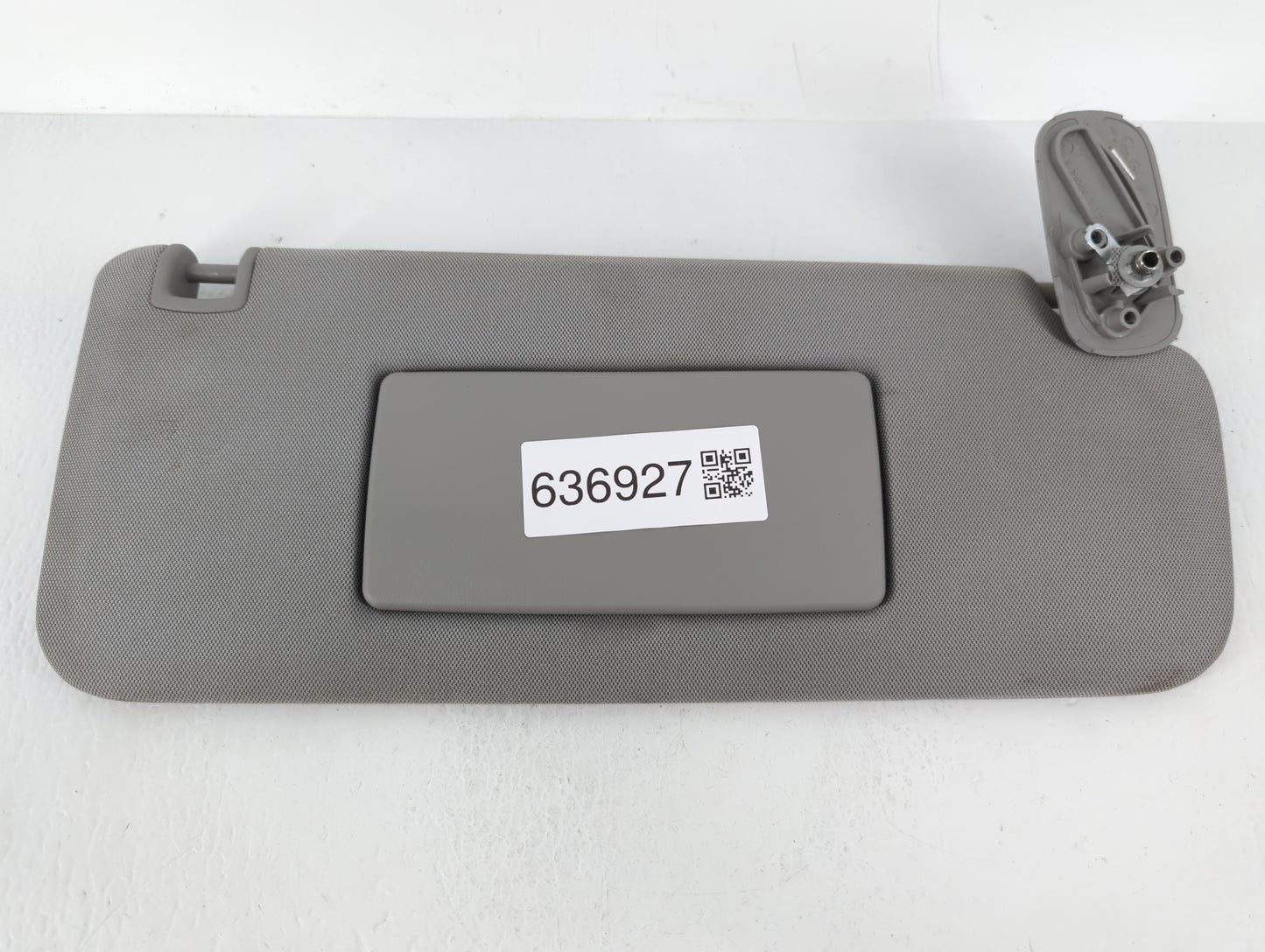 2014-2019 Chevrolet Silverado 1500 Sun Visor Shade Replacement Passenger Right Mirror Fits Fits 2014 2015 2016 2017 2018 201