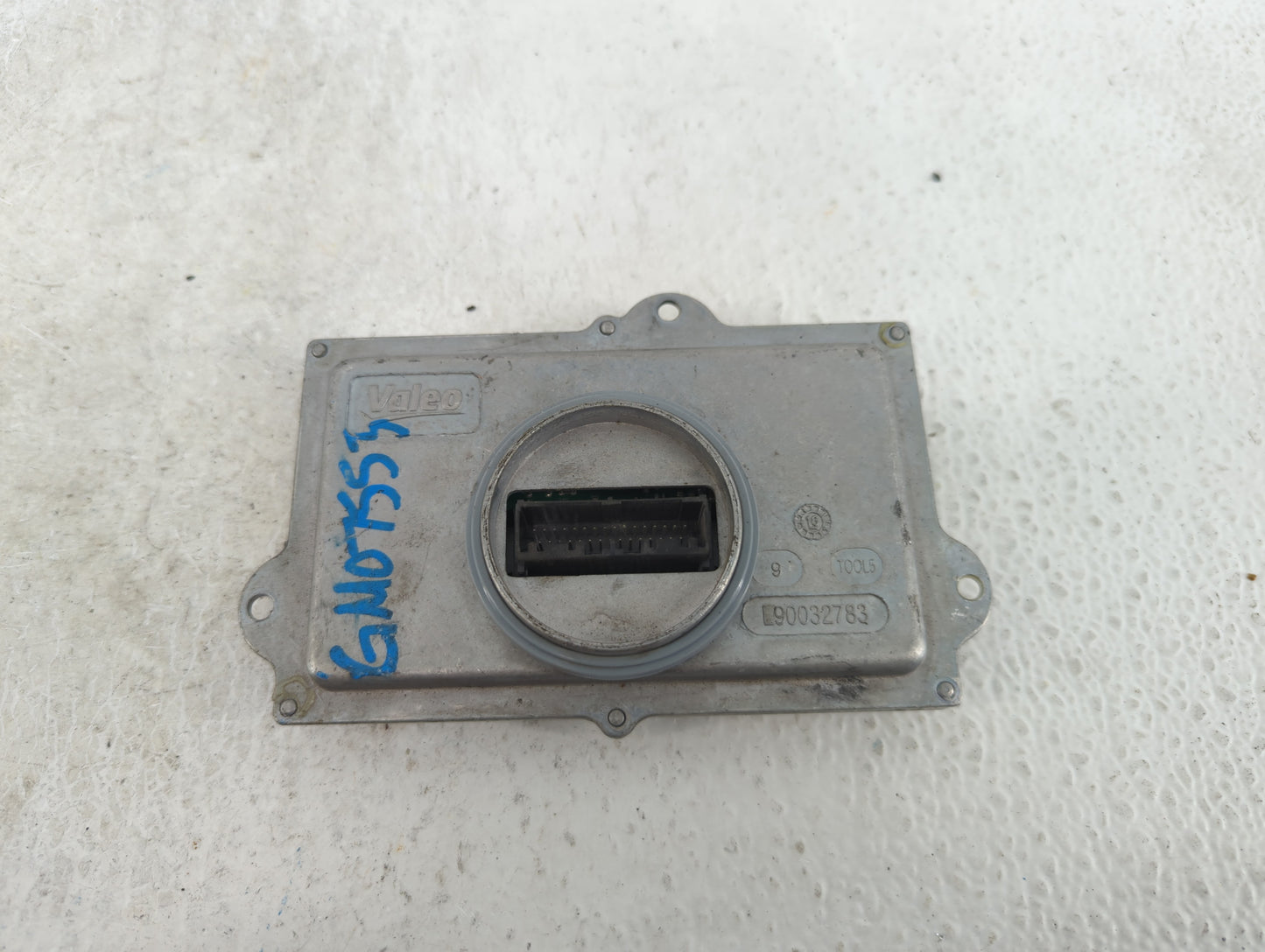 2017 Chevrolet Silverado 1500 Headlight Ballast Head Light - Oemusedautoparts1.com