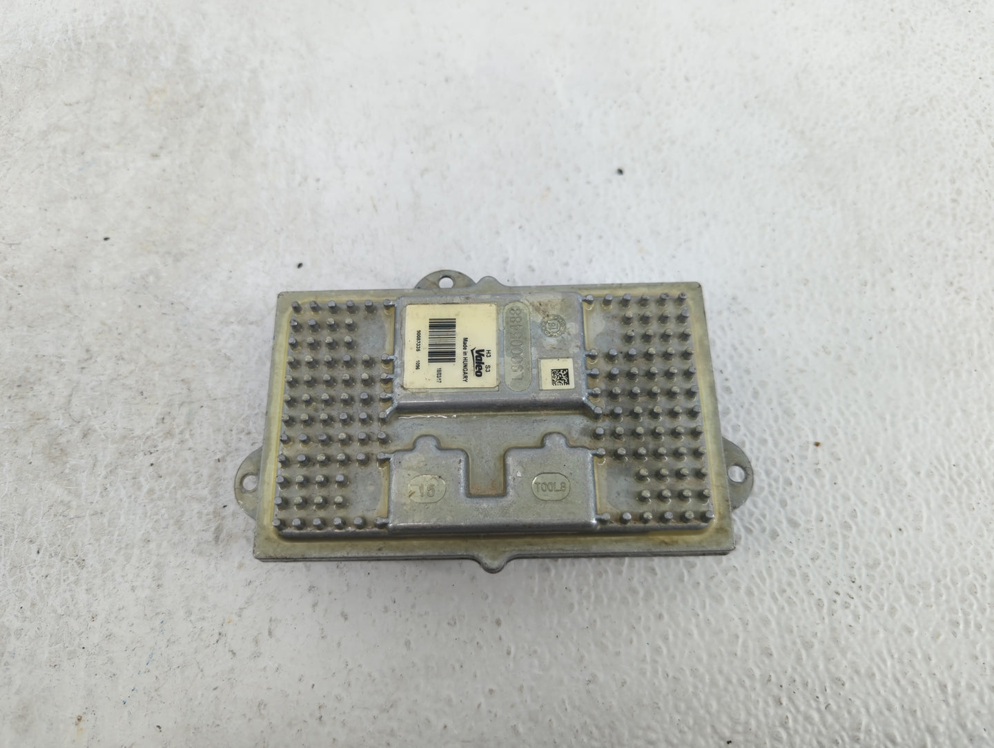 2017 Chevrolet Silverado 1500 Headlight Ballast Head Light - Oemusedautoparts1.com