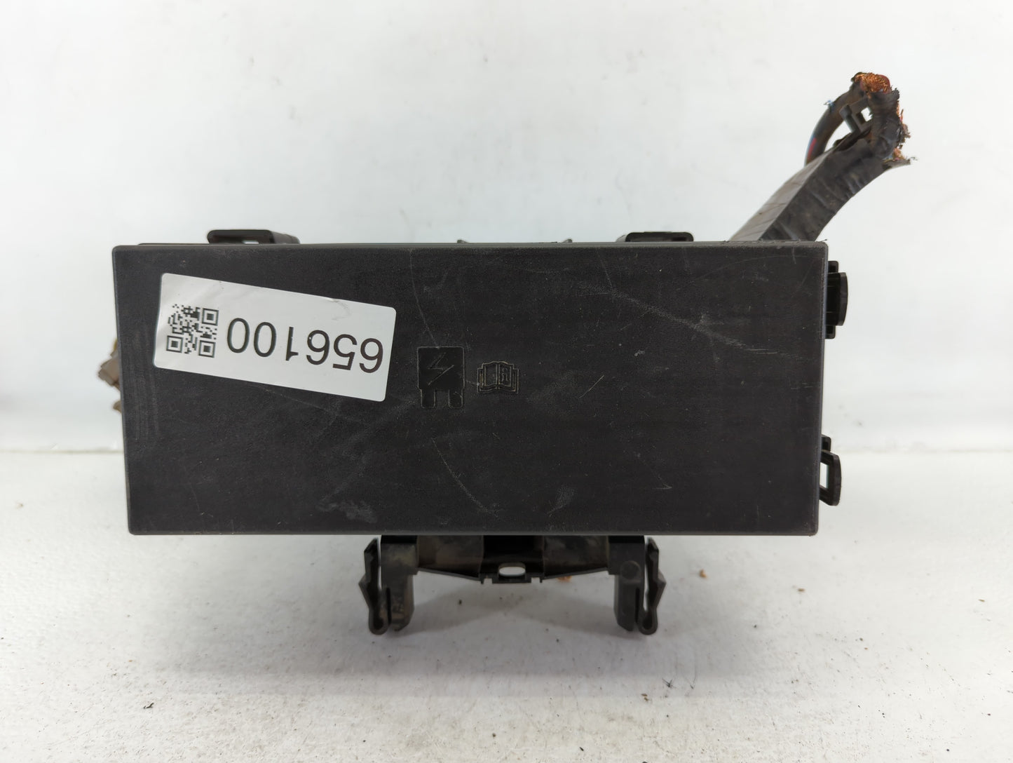 2017-2018 Chevrolet Silverado 1500 Fusebox Fuse Box Panel Relay Module P/N:BT4T-14A003-AA Fits Fits 2017 2018 2019 OEM Used 