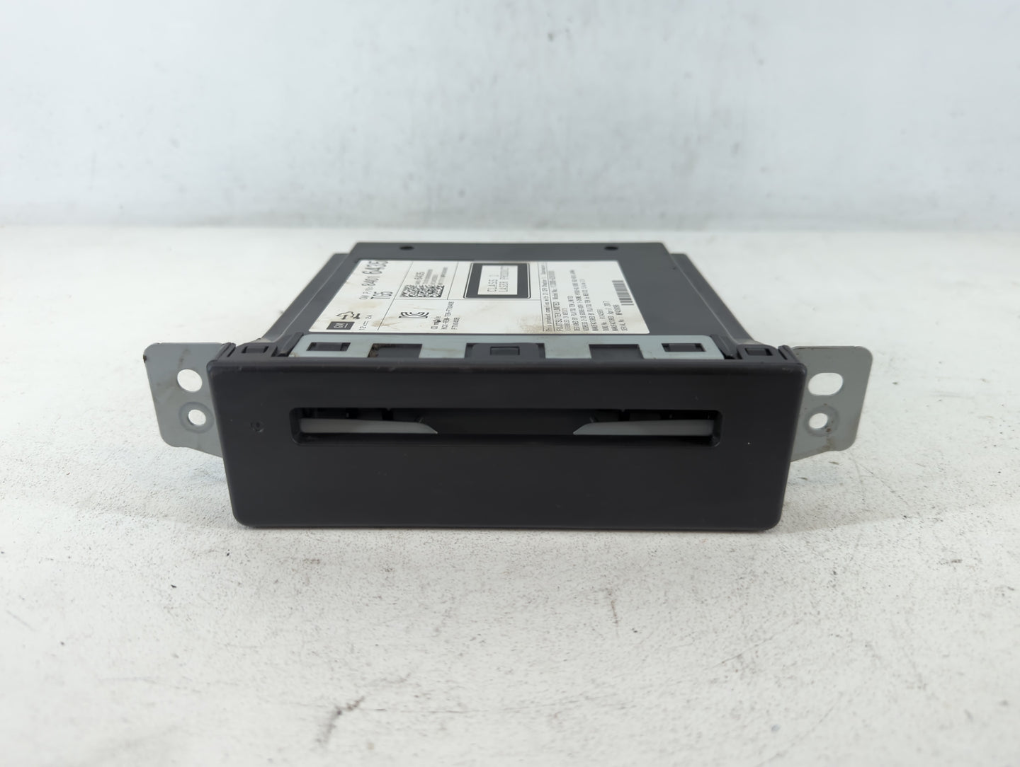 2015-2019 Chevrolet Silverado 1500 Am Fm Cd Player Radio Receiver - Oemusedautoparts1.com