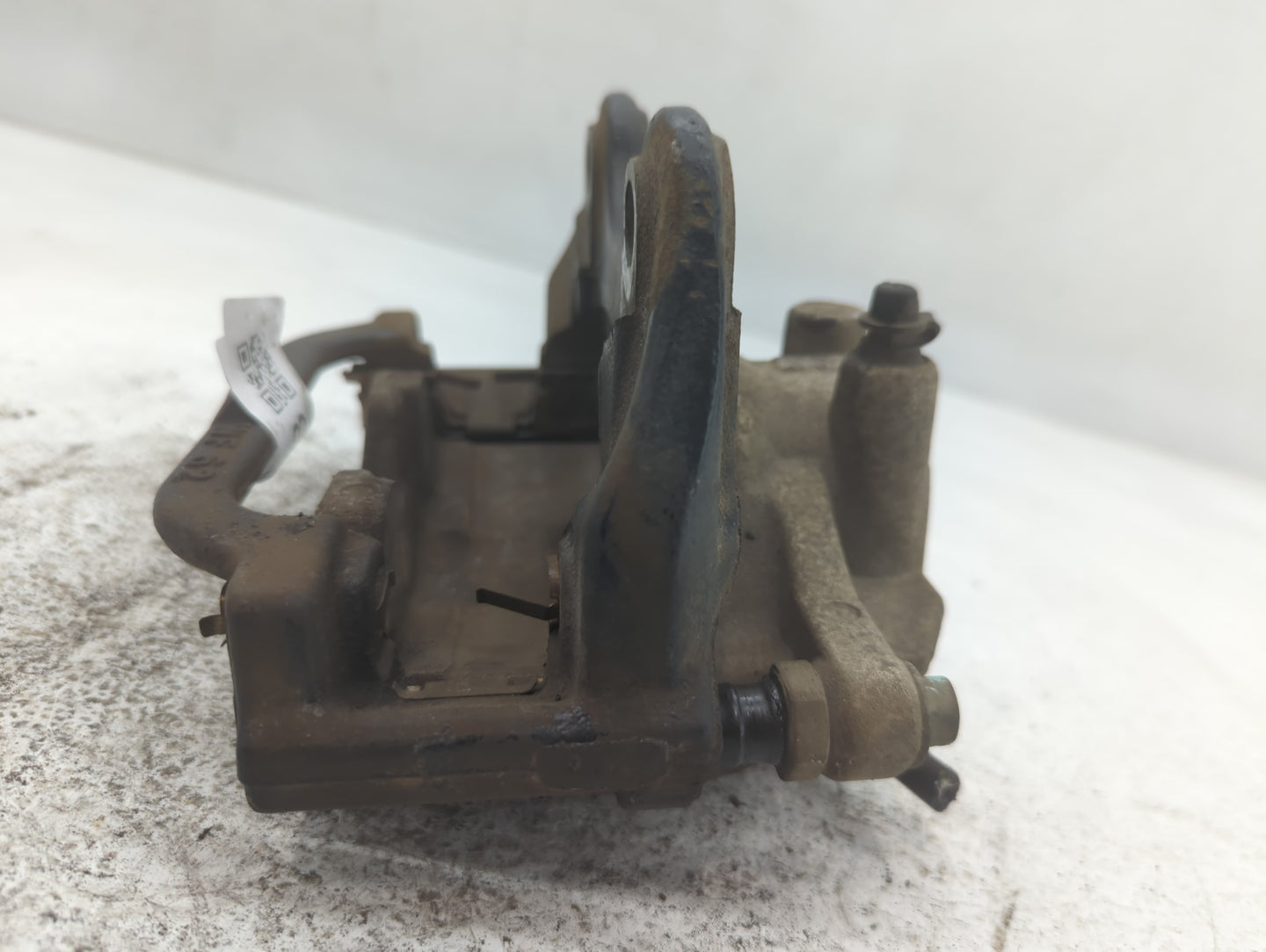 2007-2019 Chevrolet Silverado 1500 Front Passenger Right Brake Caliper - Oemusedautoparts1.com