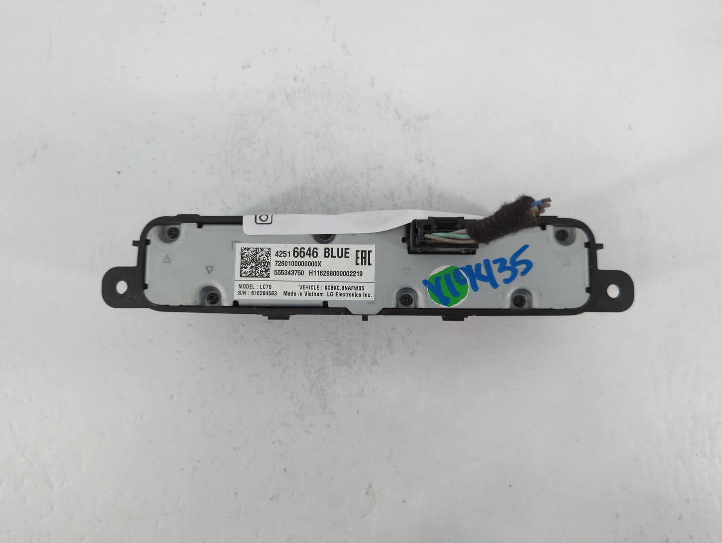 2017-2018 Chevrolet Silverado 1500 Radio AM FM Cd Player Receiver Replacement P/N:42516646 Fits Fits 2017 2018 OEM Used Auto