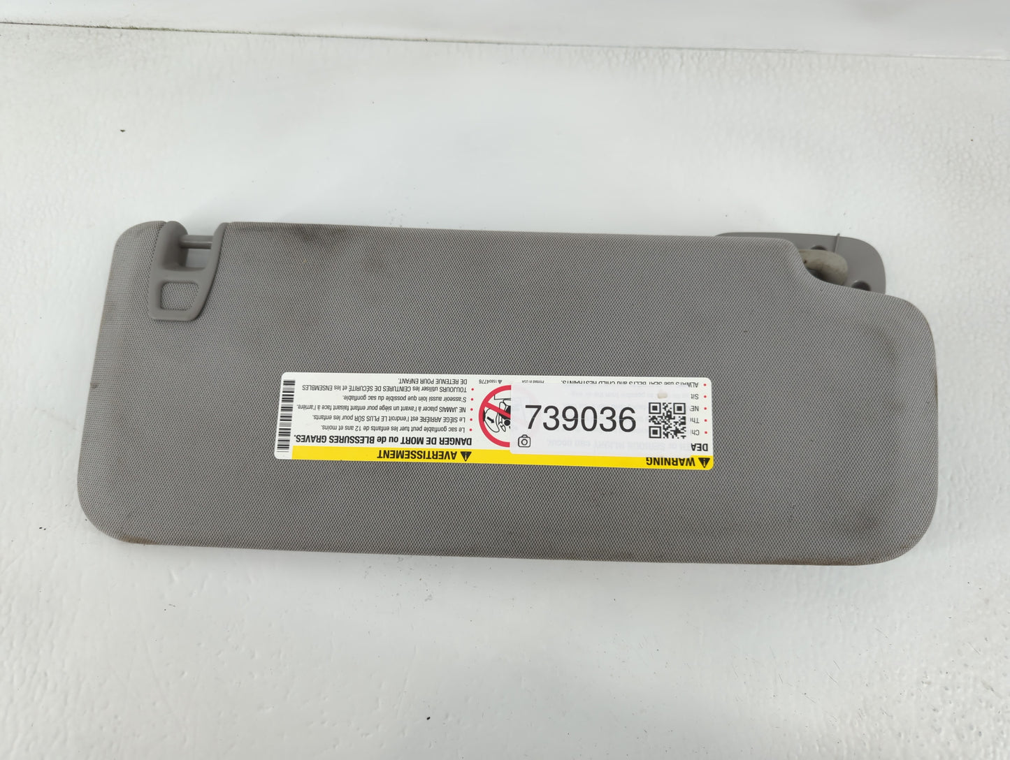 2014-2019 Chevrolet Silverado 1500 Sun Visor Shade Replacement Driver Left Mirror Fits Fits 2014 2015 2016 2017 2018 2019 OE