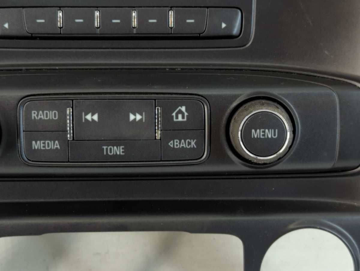 2017-2018 Chevrolet Silverado 1500 Am Fm Cd Player Radio Receiver 754464 - Oemusedautoparts1.com