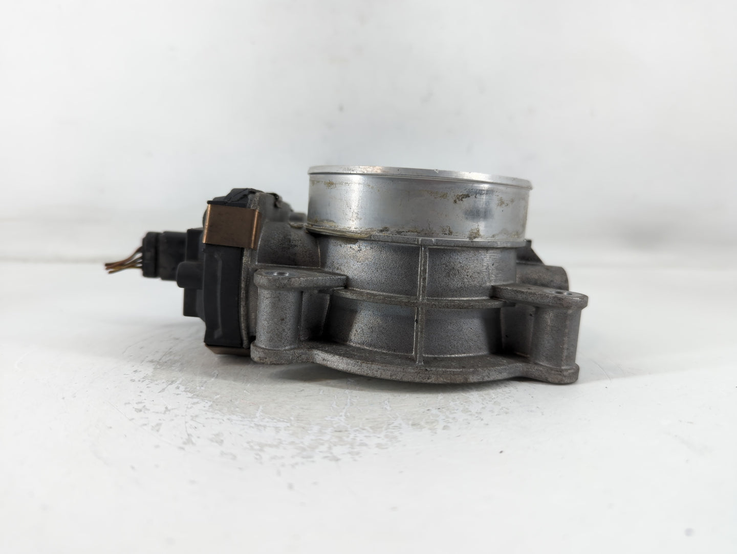 2014-2022 Chevrolet Silverado 1500 Throttle Body P/N:12678224 Fits Fits 2014 2015 2016 2017 2018 2019 2020 2021 2022 OEM Use
