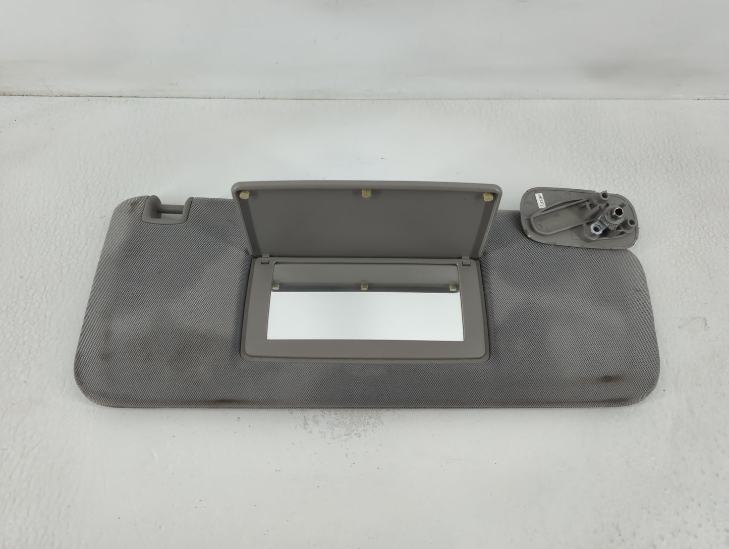 2014-2019 Chevrolet Silverado 1500 Sun Visor Shade Replacement Passenger Right Mirror Fits Fits 2014 2015 2016 2017 2018 201