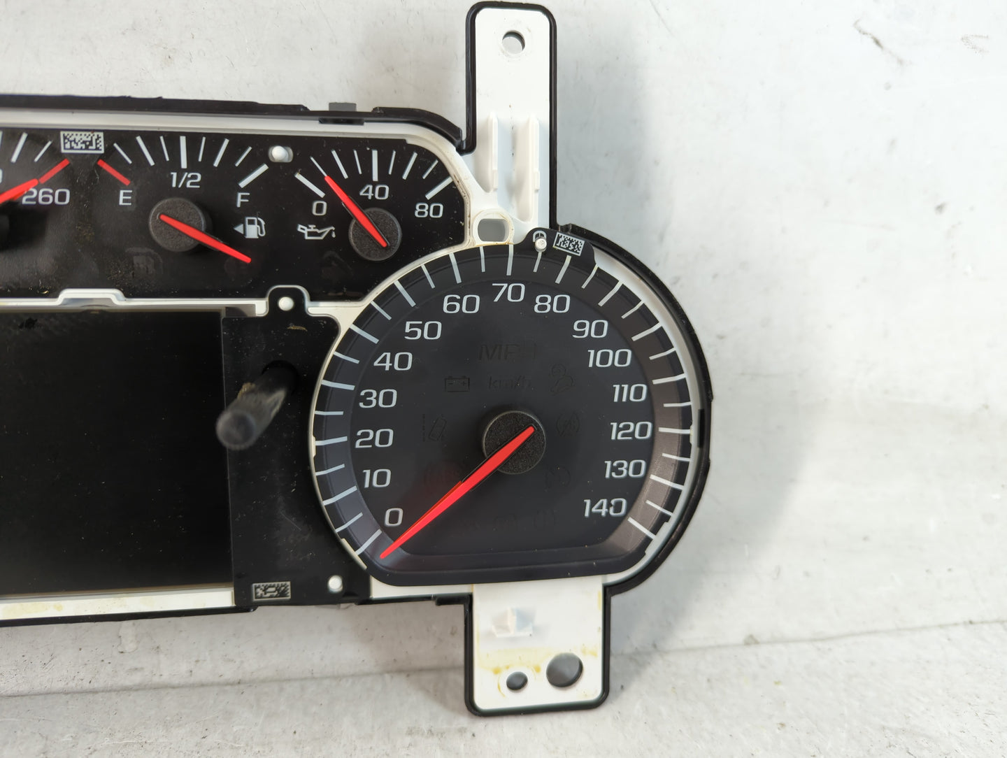 2017 Chevrolet Silverado 1500 Instrument Cluster Speedometer Gauges P/N:84068685 Fits OEM Used Auto Parts - Oemusedautoparts