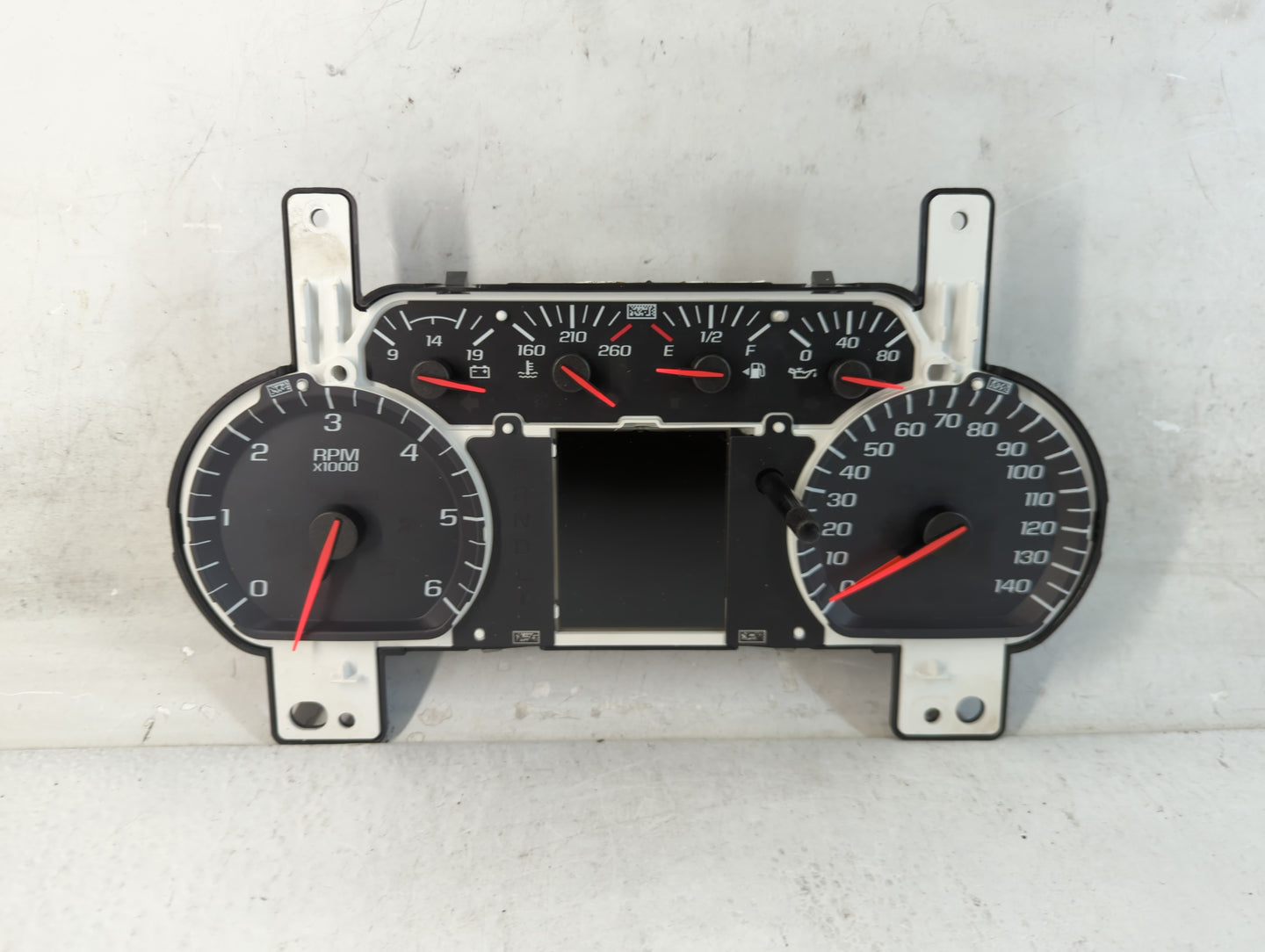 2017 Chevrolet Silverado 1500 Instrument Cluster Speedometer Gauges P/N:84068685 Fits OEM Used Auto Parts - Oemusedautoparts