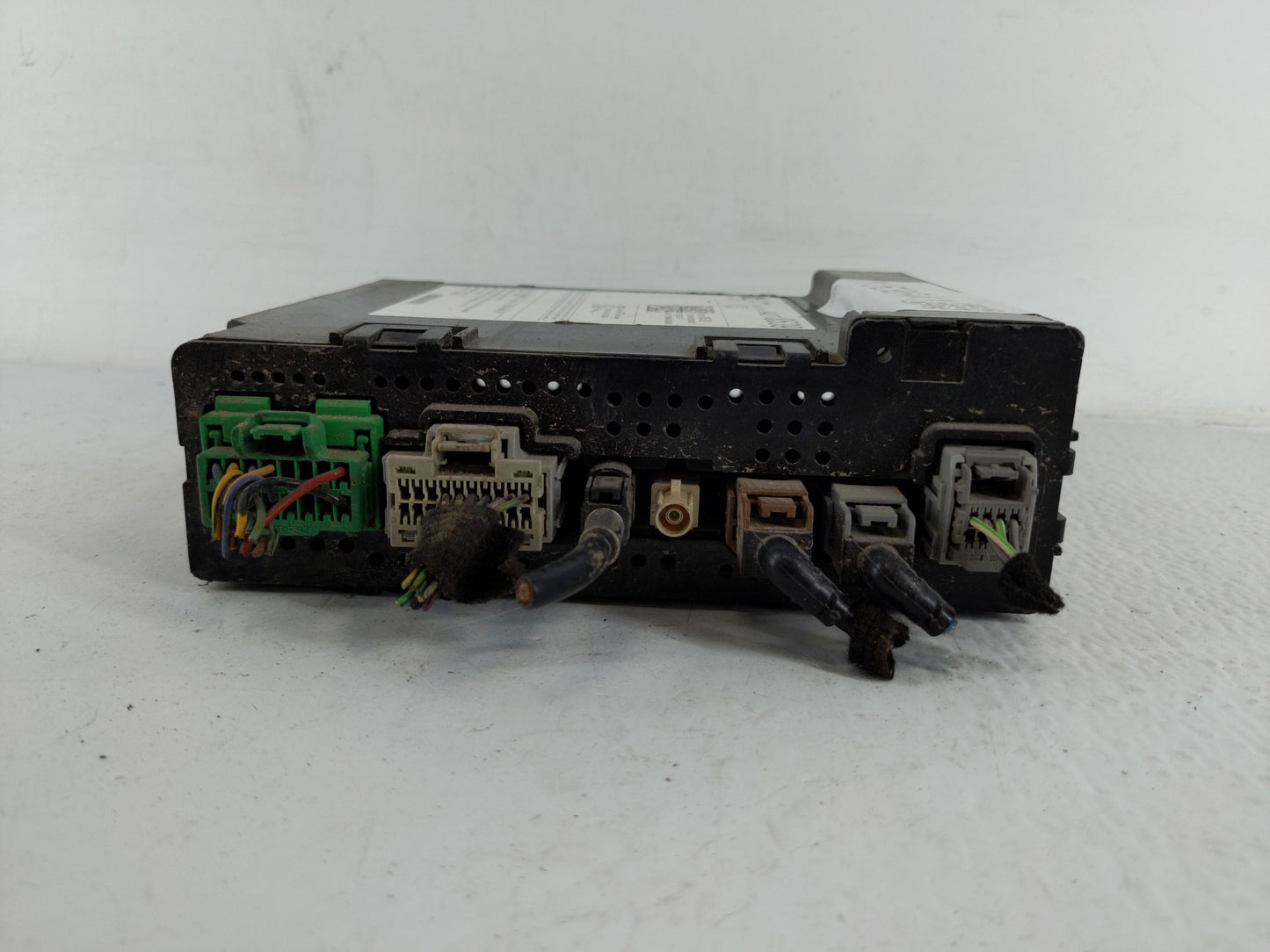 2017-2018 Chevrolet Silverado 2500 Radio AM FM Cd Player Receiver Replacement P/N:84278539 Fits Fits 2017 2018 2019 OEM Used