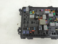 2017-2018 Chevrolet Silverado 2500 Fusebox Fuse Box Panel Relay Module P/N:84303174 Fits Fits 2017 2018 2019 OEM Used Auto P