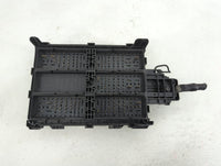 2017-2018 Chevrolet Silverado 2500 Fusebox Fuse Box Panel Relay Module P/N:84303174 Fits Fits 2017 2018 2019 OEM Used Auto P