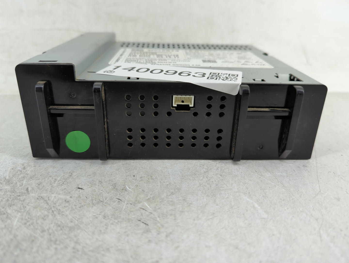 2017-2018 Chevrolet Silverado 2500 Radio AM FM Cd Player Receiver Replacement P/N:555343750 42532873 Fits Fits 2017 2018 201