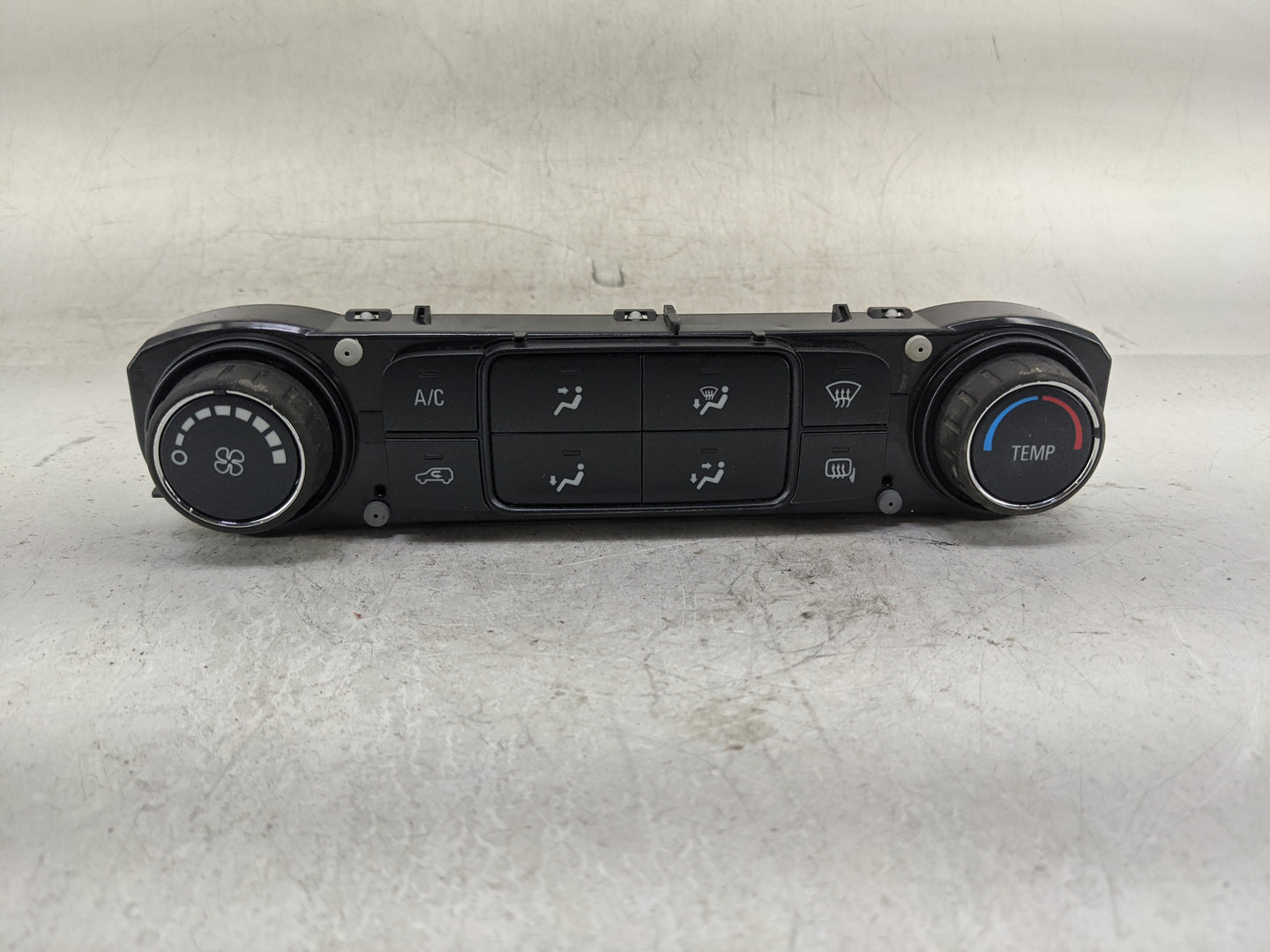 2017 Chevrolet Silverado 2500 Climate Control Module Temperature AC/Heater Replacement P/N:84164475 Fits OEM Used Auto Parts