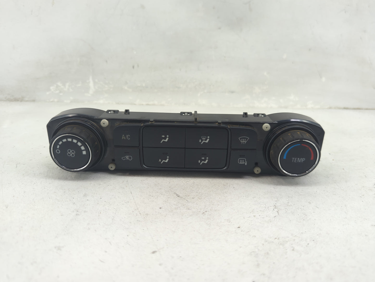 2017 Chevrolet Silverado 2500 Climate Control Module Temperature AC/Heater Replacement P/N:84164475 815372982 Fits OEM Used 