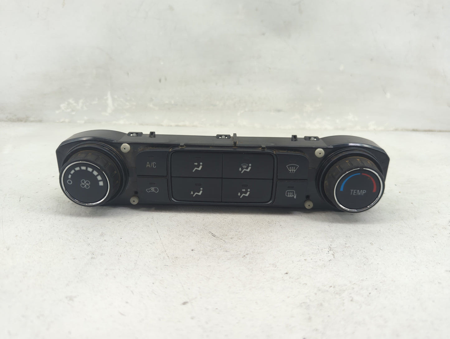 2017 Chevrolet Silverado 2500 Climate Control Module Temperature AC/Heater Replacement P/N:84164475 815372982 Fits OEM Used 
