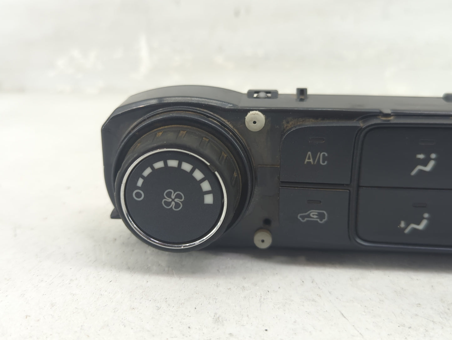 2017 Chevrolet Silverado 2500 Climate Control Module Temperature AC/Heater Replacement P/N:84164475 815372982 Fits OEM Used 