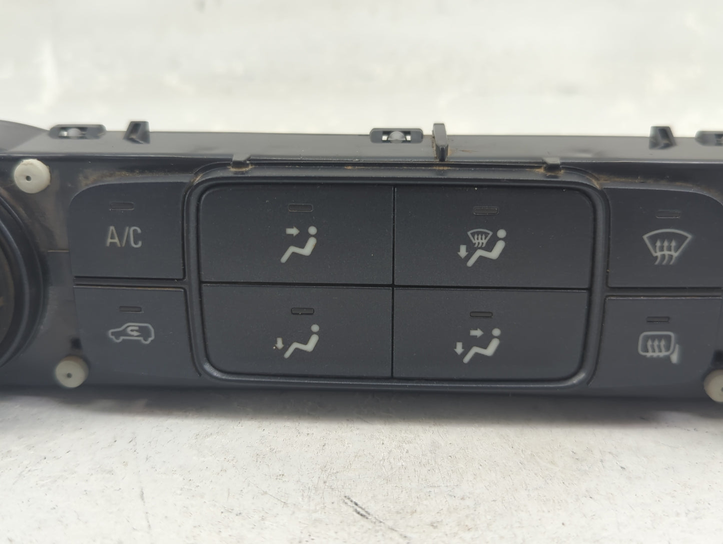 2017 Chevrolet Silverado 2500 Climate Control Module Temperature AC/Heater Replacement P/N:84164475 815372982 Fits OEM Used 