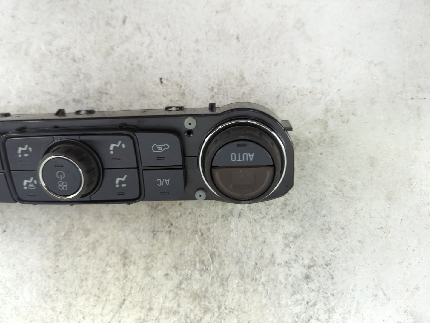 2015-2018 Chevrolet Silverado 2500 Climate Control Module Temperature AC/Heater Replacement P/N:84164476 815372982 Fits OEM 