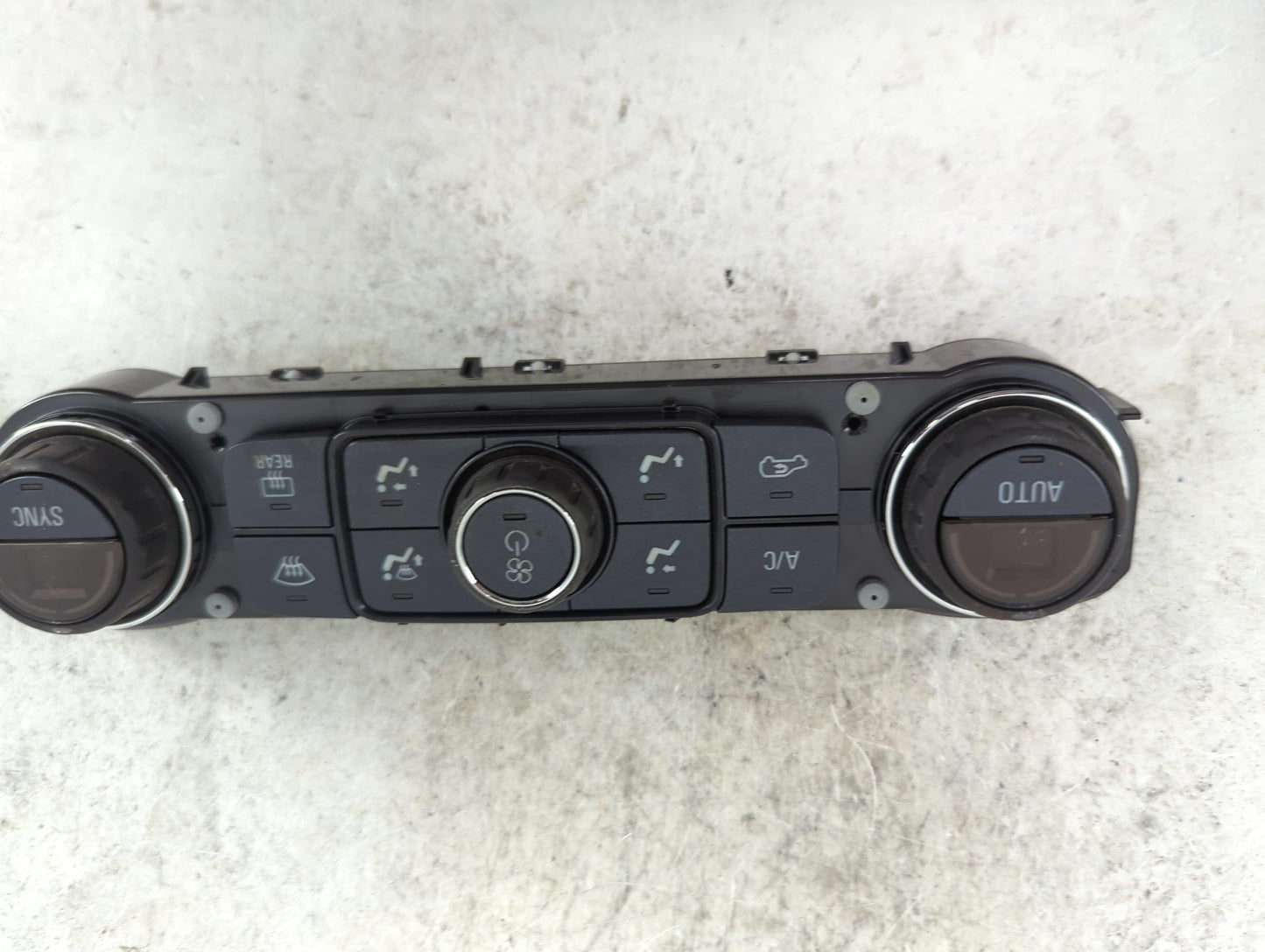 2015-2018 Chevrolet Silverado 2500 Climate Control Module Temperature AC/Heater Replacement P/N:84164476 815372982 Fits OEM 
